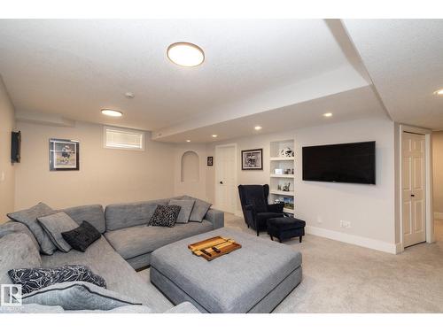 808 Hepburn Av Nw, Edmonton, AB 