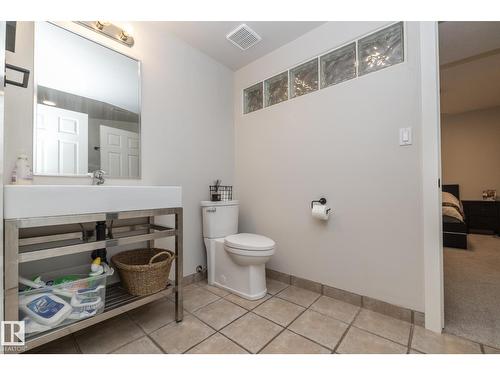 808 Hepburn Av Nw, Edmonton, AB 