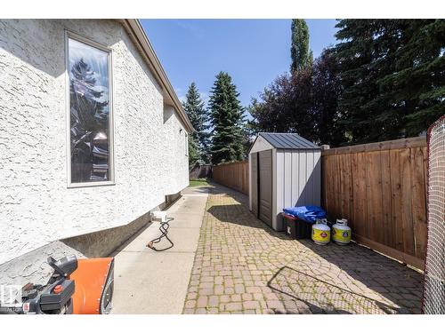 808 Hepburn Av Nw, Edmonton, AB 