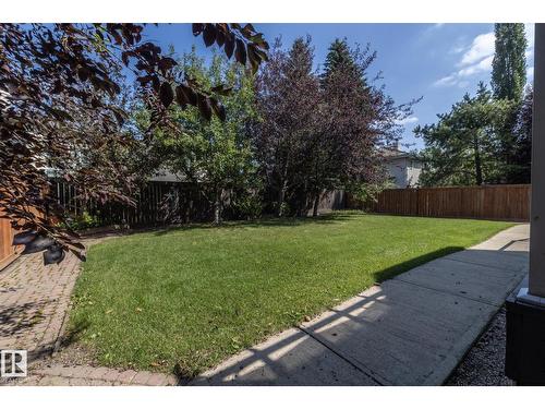 808 Hepburn Av Nw, Edmonton, AB 