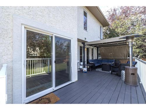 808 Hepburn Av Nw, Edmonton, AB 