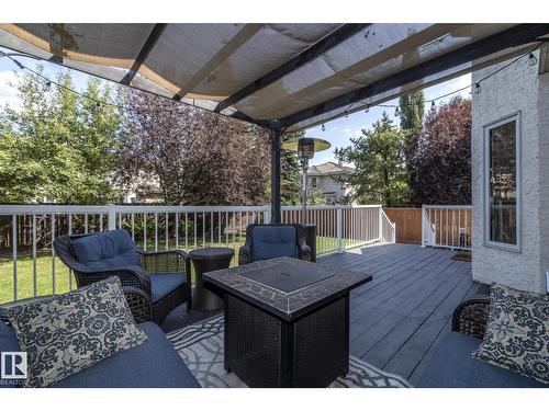 808 Hepburn Av Nw, Edmonton, AB 