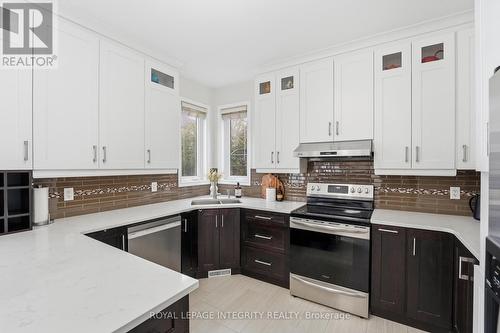 46 Catterick Crescent, Ottawa, ON - Indoor Photo Showing Kitchen