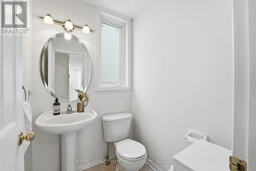 46 Catterick Crescent, Ottawa, ON - Indoor Photo Showing Bathroom