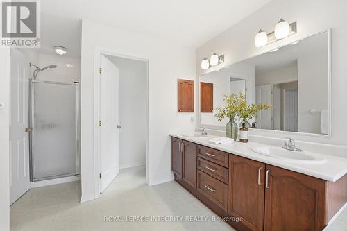 46 Catterick Crescent, Ottawa, ON - Indoor Photo Showing Bathroom