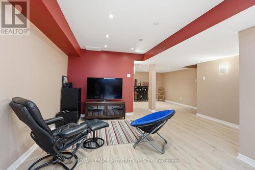 46 Catterick Crescent, Ottawa, ON - Indoor Photo Showing Other Room