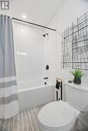 Primary bathroom - Top floor - 