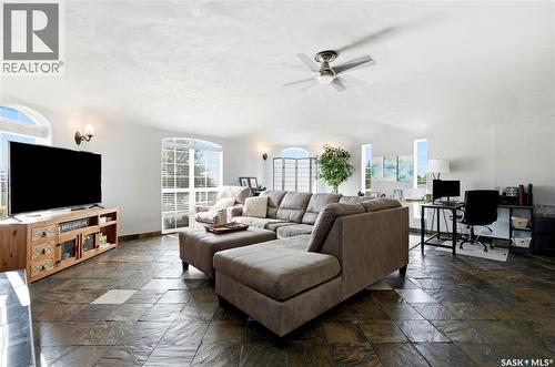 308 3Rd Street W, Delisle, SK - Indoor Photo Showing Living Room