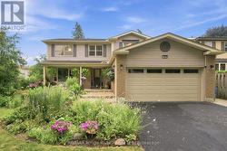813 IRONWOOD COURT Whitby (Williamsburg), ON L1N 6S3
