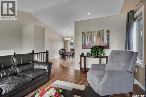 412 Lyle Crescent, Warman, SK - Indoor Photo Showing Living Room