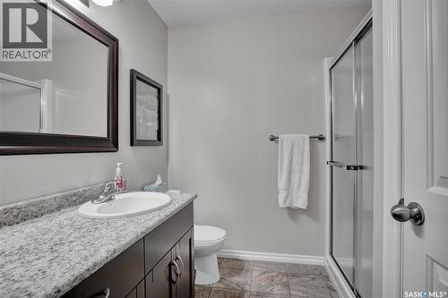 412 Lyle Crescent, Warman, SK - Indoor Photo Showing Bathroom