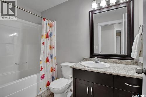 412 Lyle Crescent, Warman, SK - Indoor Photo Showing Bathroom