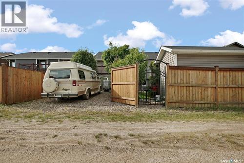 412 Lyle Crescent, Warman, SK - Outdoor