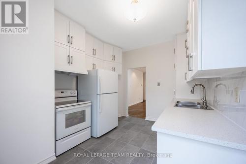 301 Somerset Street E, Ottawa, ON - Indoor Photo Showing Kitchen With Double Sink