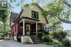 819 Windermere  Windsor, ON N8Y 3E3