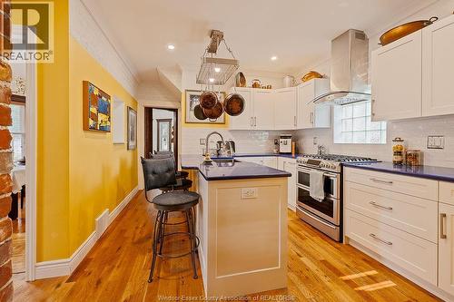 819 Windermere, Windsor, ON - Indoor Photo Showing Kitchen