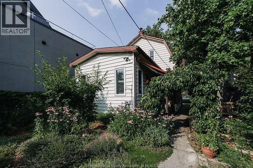 819 Windermere, Windsor, ON - Outdoor