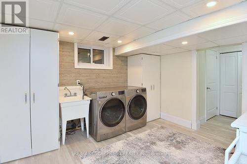 421 8Th Concession Road E, Hamilton, ON - Indoor Photo Showing Laundry Room