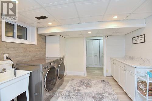 421 8Th Concession Road E, Hamilton, ON - Indoor Photo Showing Laundry Room