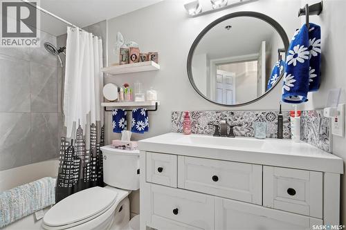 1702 311 6Th Avenue N, Saskatoon, SK - Indoor Photo Showing Bathroom