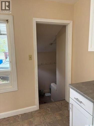 2230 Winnipeg Street, Regina, SK - Indoor