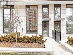 105 - 250 LAWRENCE AVENUE W  Toronto, ON M5M 1B1