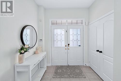 95 White Beach Crescent, Vaughan, ON - Indoor Photo Showing Other Room