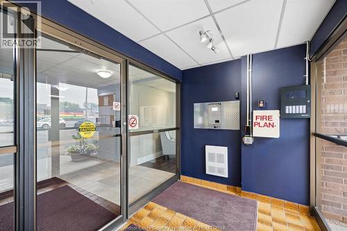 3950 WYANDOTTE STREET East Unit# 306 , Windsor, Ontario N8Y 1G5 2