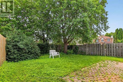 23 Whitegate Crescent, Ottawa, ON 