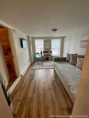 5 Dorchester St, Saint John, NB - Indoor Photo Showing Living Room