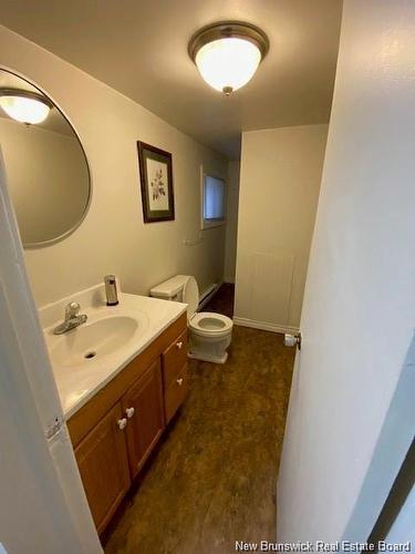 5 Dorchester St, Saint John, NB - Indoor Photo Showing Bathroom