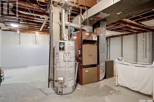 1631 Macpherson Avenue, Regina, SK - Indoor Photo Showing Basement