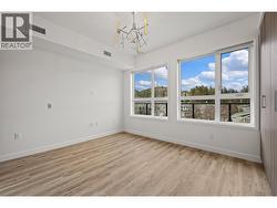 Primary Bedroom - 