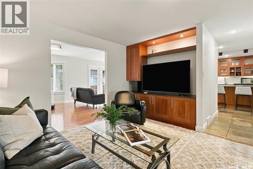 3834 Balfour Place, Saskatoon, SK - Indoor Photo Showing Living Room
