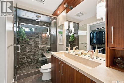 3834 Balfour Place, Saskatoon, SK - Indoor Photo Showing Bathroom