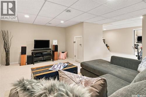 3834 Balfour Place, Saskatoon, SK - Indoor