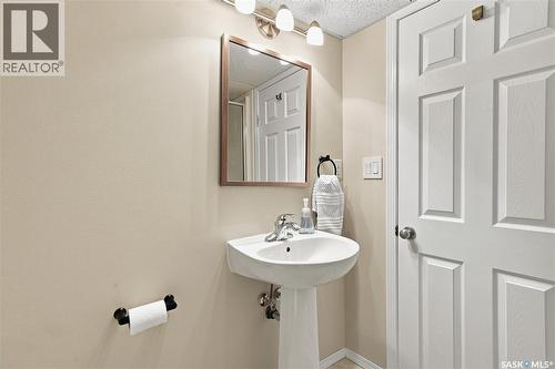3834 Balfour Place, Saskatoon, SK - Indoor Photo Showing Bathroom