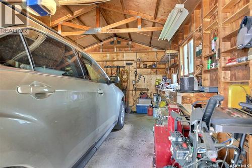 83 Woodward Avenue, Regina, SK - Indoor