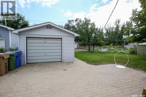 83 Woodward Avenue, Regina, SK - Outdoor
