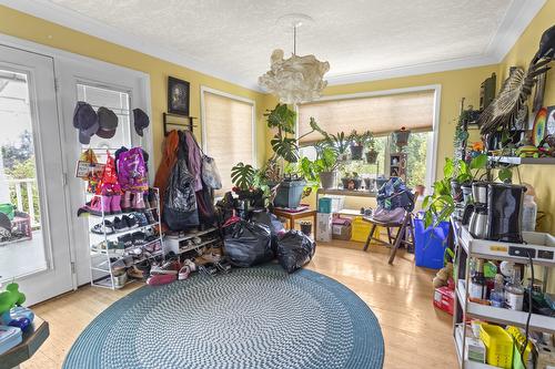 230 22 Avenue, Creston, BC - Indoor