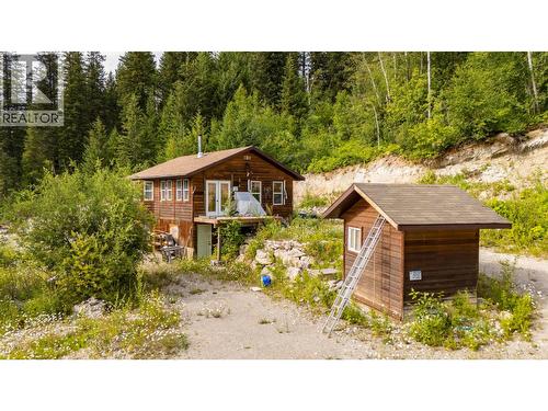 1664 TRANS CANADA  N Highway  Golden, BC V0A 1H0