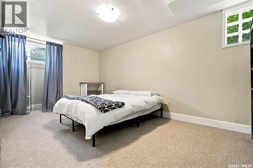 627 12Th Street E, Saskatoon, SK - Indoor Photo Showing Bedroom