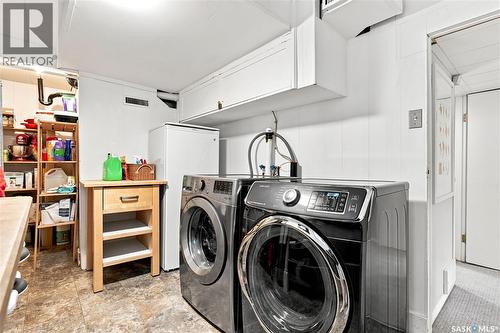 627 12Th Street E, Saskatoon, SK - Indoor Photo Showing Laundry Room