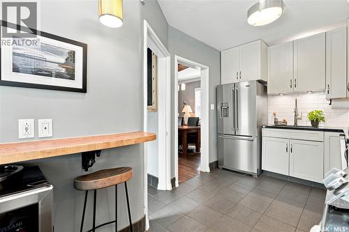 627 12Th Street E, Saskatoon, SK - Indoor Photo Showing Kitchen