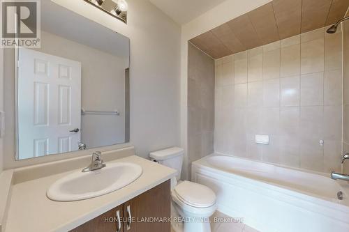 1533 Devine Point, Milton, ON - Indoor Photo Showing Bathroom