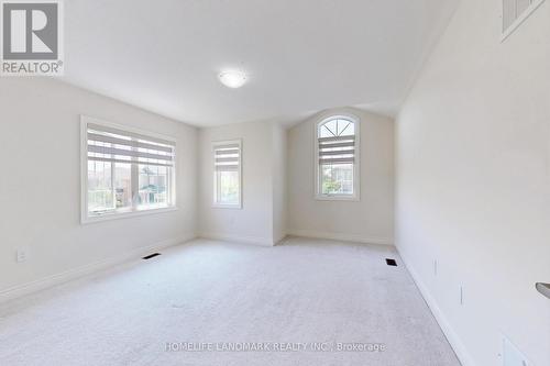 1533 Devine Point, Milton, ON - Indoor Photo Showing Other Room