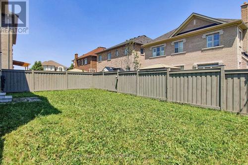 1533 Devine Point, Milton, ON - Outdoor