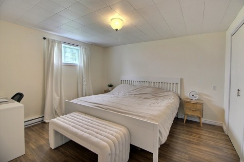 Chambre à coucher principale - 12 Rue Massicotte, Amos, QC - Indoor Photo Showing Bedroom