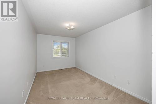 323 Freedom Private, Ottawa, ON - Indoor Photo Showing Other Room