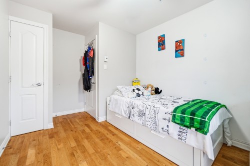 Bedroom - 201-7355 Av. Léonard-De Vinci, Montréal (Villeray/Saint-Michel/Parc-Extension), QC - Indoor Photo Showing Bedroom